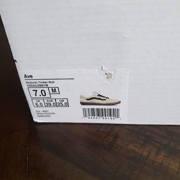 Vans Ave Nubuck Timber Wolf Men Size 7, Equivalent to Women Size 8.5 - Picture 10 of 10